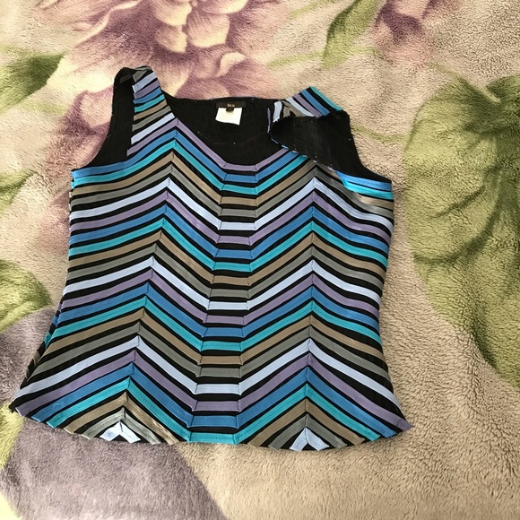 Gorgeous Top by ika - Picture 7 of 7